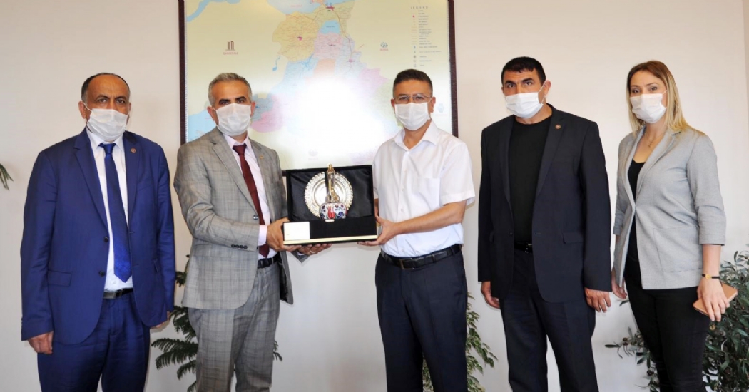 Başkanlarımız, Balıkesir Üniversitesi Rektörü Prof. Dr. İlter Kuş’u Ziyaret Ettiler 
