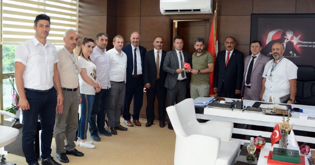 Başkanlarımız, Trabzon Kanuni E.A.H. Başhekimi Prof. Dr. Türedi’ yi Ziyaret Ettiler