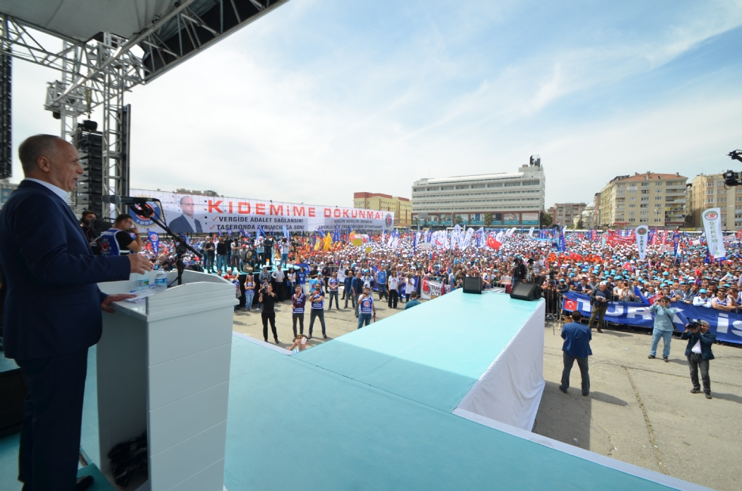 Türk-İş 1 Mayıs’ ı Kocaeli’ nde Coşkuyla Kutladı